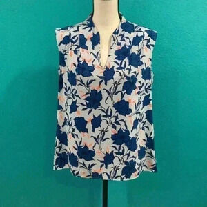 Halogen floral blouse in size medium